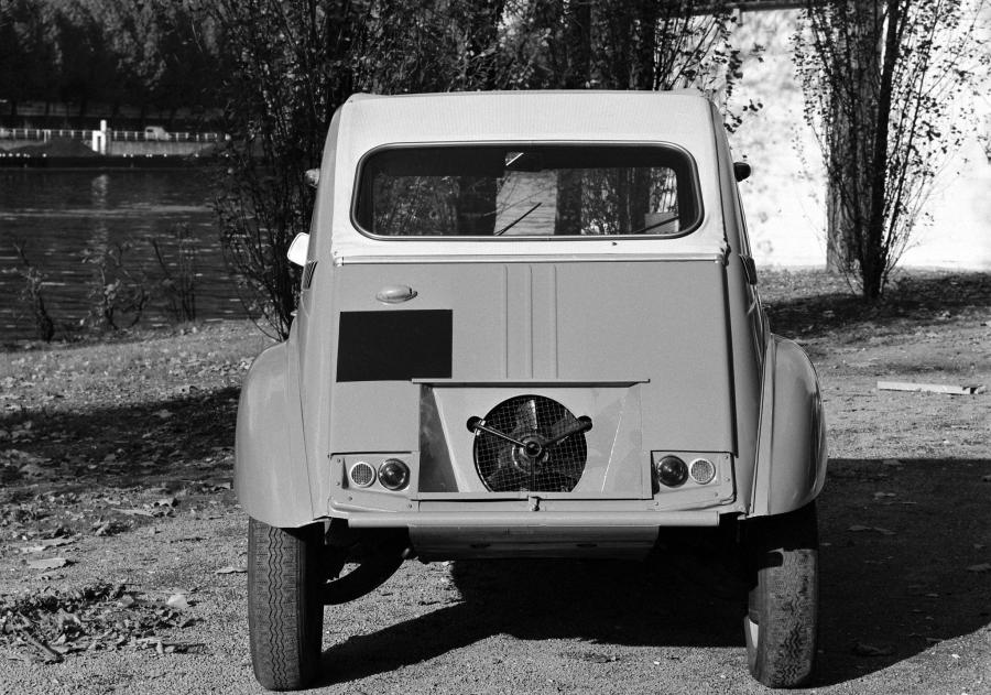  Citroen 2CV 1948 года  (фото 8 из 44)